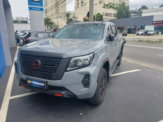 NISSAN FRONTIER 2.3 16V TURBO DIESEL PRO4X CD 4X4 AUTOMÁTICO