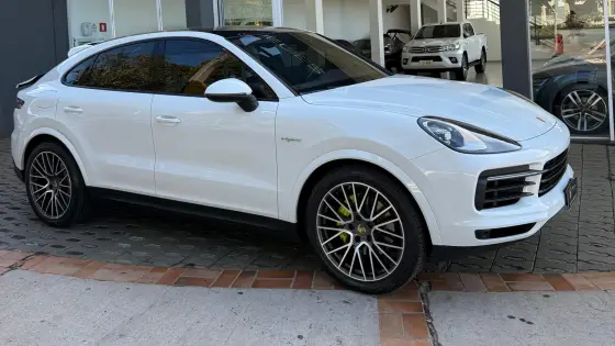 PORSCHE CAYENNE 3.0 V6 E-HYBRID COUPÉ AWD TIPTRONIC S