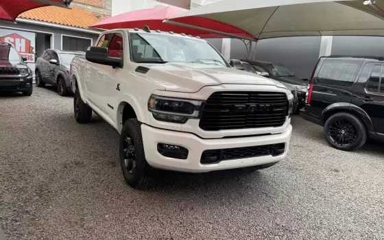 RAM 2500 6.7 I6 TURBO DIESEL LARAMIE NIGHT EDITION CD 4X4 AUTOMÁTICO