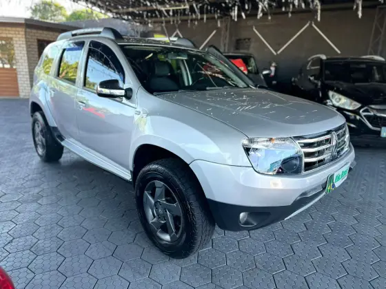 RENAULT DUSTER 2.0 DYNAMIQUE 4X4 16V FLEX 4P MANUAL