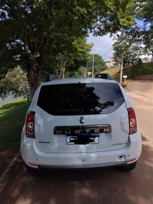 RENAULT-DUSTER-2014