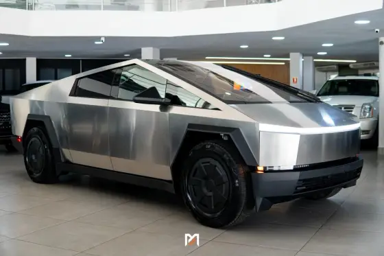 TESLA CYBERTRUCK 122,4 KW ELÉTRICO AWD