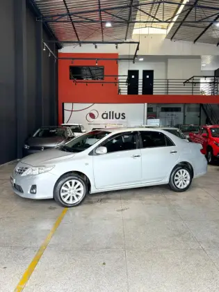 TOYOTA COROLLA 2.0 ALTIS 16V FLEX 4P AUTOMÁTICO