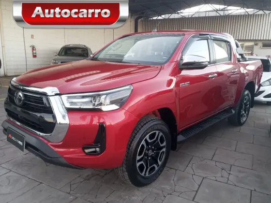TOYOTA HILUX 2.8 D-4D TURBO DIESEL CD SRX 4X4 AUTOMÁTICO TOYOTA HILUX 2.8 D-4D TURBO DIESEL CD SRX 4X4 AUTOMÁTICO