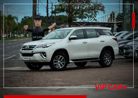 TOYOTA HILUX SW4 2.8 SRX 4X4 16V TURBO INTERCOOLER DIESEL 4P AUTOMÁTICO