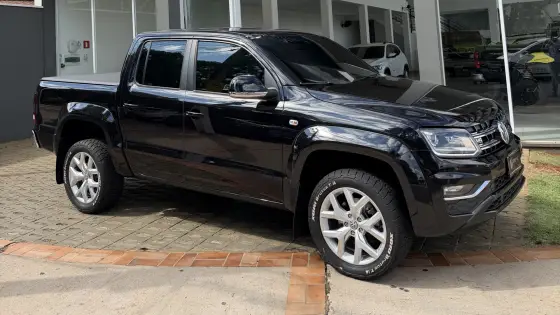 VOLKSWAGEN AMAROK 3.0 V6 TDI DIESEL HIGHLINE CD 4MOTION AUTOMÁTICO VOLKSWAGEN AMAROK 3.0 V6 TDI DIESEL HIGHLINE CD 4MOTION AUTOMÁTICO