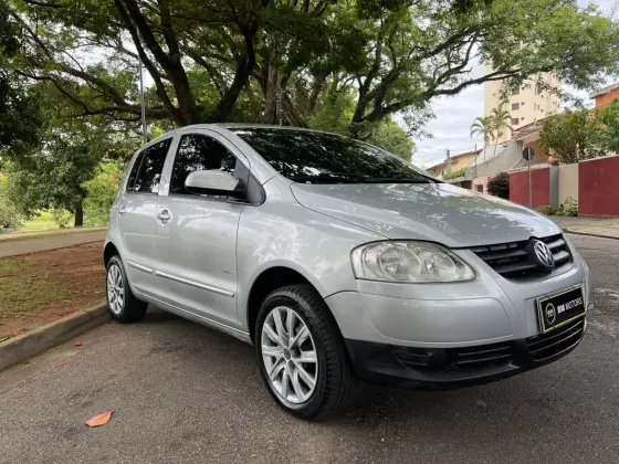 VOLKSWAGEN FOX 1.6 MI PLUS 8V FLEX 4P MANUAL VOLKSWAGEN FOX 1.6 MI PLUS 8V FLEX 4P MANUAL