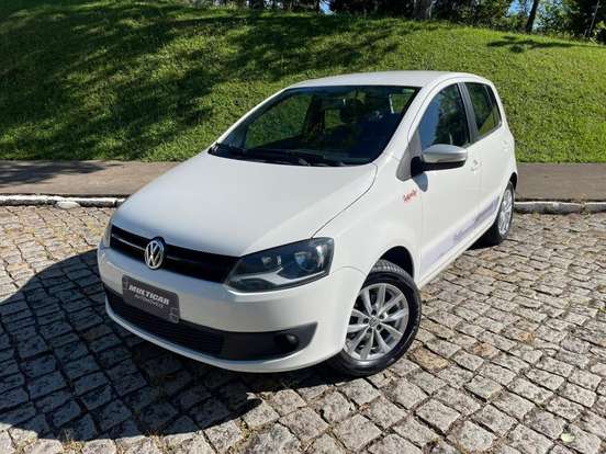 VOLKSWAGEN-FOX-2013