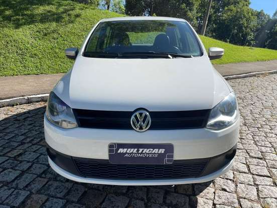 VOLKSWAGEN-FOX-2013