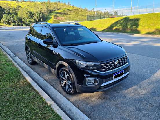VOLKSWAGEN-T-CROSS-2021