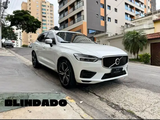 VOLVO XC60 2.0 T8 HYBRID R-DESIGN AWD GEARTRONIC