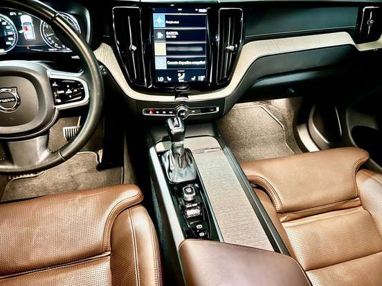 VOLVO-XC60-2.0 T5 GASOLINA INSCRIPTION AWD GEARTRONIC VOLVO-XC60-2018