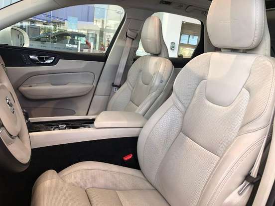 VOLVO-XC60-2.0 T5 GASOLINA INSCRIPTION AWD GEARTRONIC VOLVO-XC60-2018