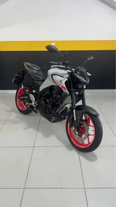 YAMAHA MT-03 ABS YAMAHA MT-03 ABS