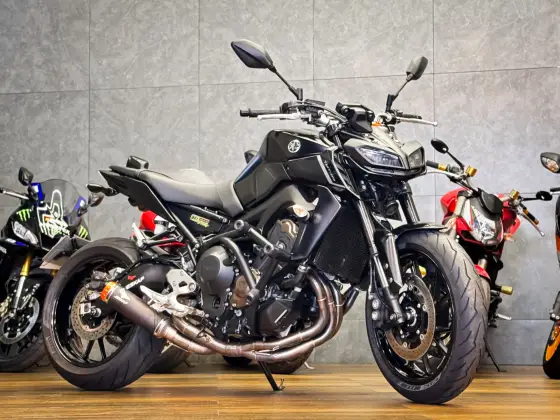 YAMAHA MT-09 