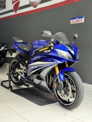 YAMAHA YZF-R6 