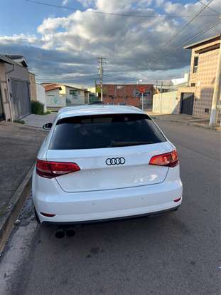 AUDI-A3-2018