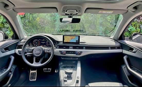 AUDI-A4-2019