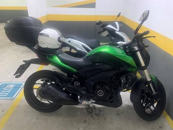 BAJAJ DOMINAR 400 