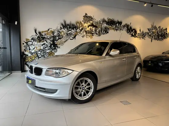 BMW 118i 1.8 UE71 16V GASOLINA 4P AUTOMÁTICO