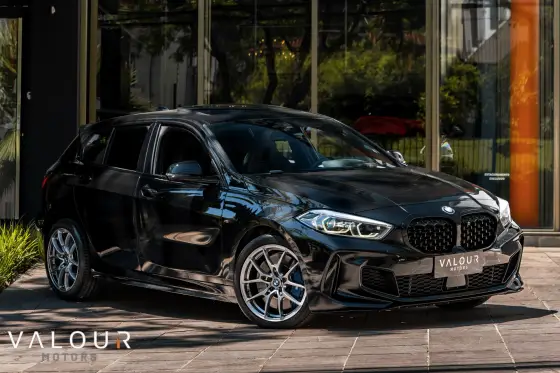 BMW M 135i 2.0 16V TURBO GASOLINA XDRIVE AUTOMÁTICO BMW M 135i 2.0 16V TURBO GASOLINA XDRIVE AUTOMÁTICO