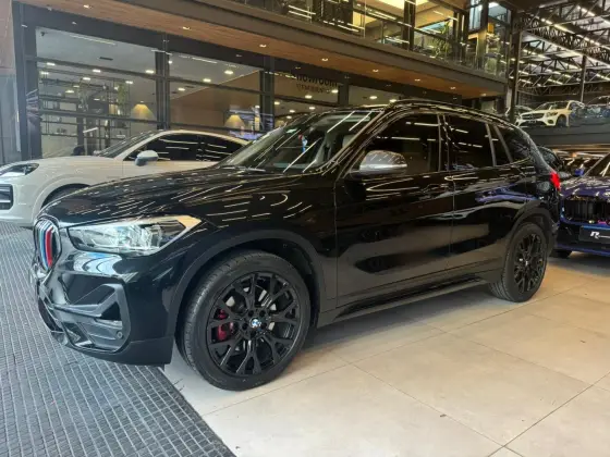 BMW X1 2.0 16V TURBO ACTIVEFLEX SDRIVE20I X-LINE 4P AUTOMÁTICO BMW X1 2.0 16V TURBO ACTIVEFLEX SDRIVE20I X-LINE 4P AUTOMÁTICO