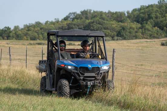 CFMOTO-UFORCE 600-2025