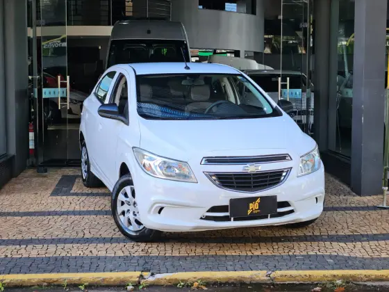 CHEVROLET ONIX 1.0 MPFI LT 8V FLEX 4P MANUAL