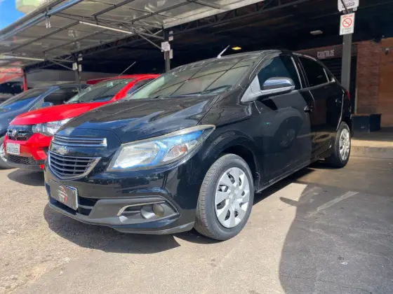 CHEVROLET ONIX 1.4 MPFI LT 8V FLEX 4P MANUAL