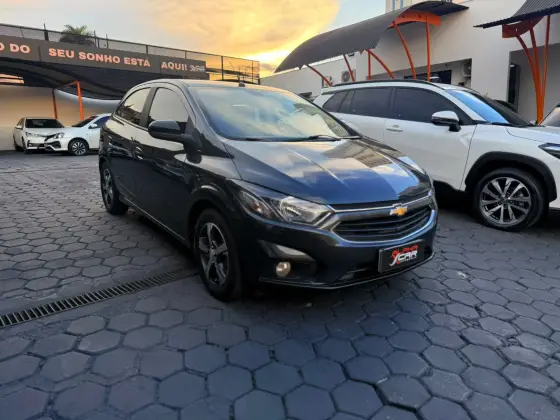 CHEVROLET ONIX 1.4 MPFI LTZ 8V FLEX 4P AUTOMÁTICO CHEVROLET ONIX 1.4 MPFI LTZ 8V FLEX 4P AUTOMÁTICO