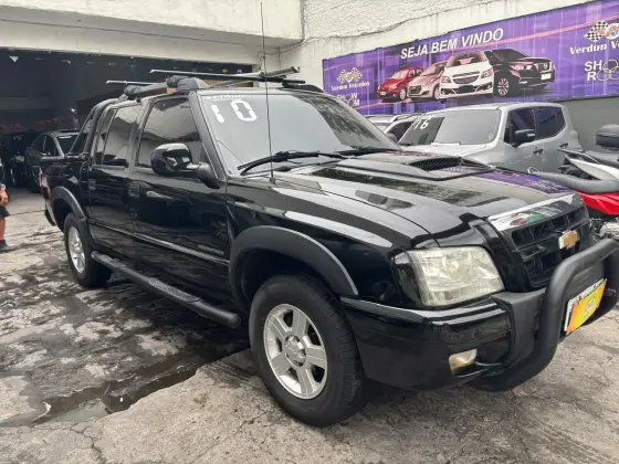 CHEVROLET S10 2.4 ADVANTAGE 4X2 CD 8V FLEX 4P MANUAL CHEVROLET S10 2.4 ADVANTAGE 4X2 CD 8V FLEX 4P MANUAL
