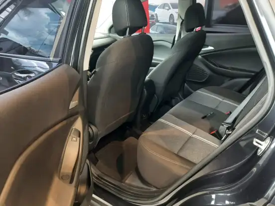 CHEVROLET-TRACKER-2024