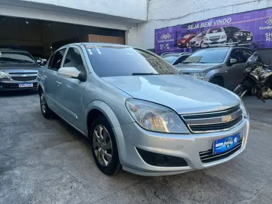 CHEVROLET VECTRA 2.0 MPFI EXPRESSION 8V 140CV FLEX 4P MANUAL