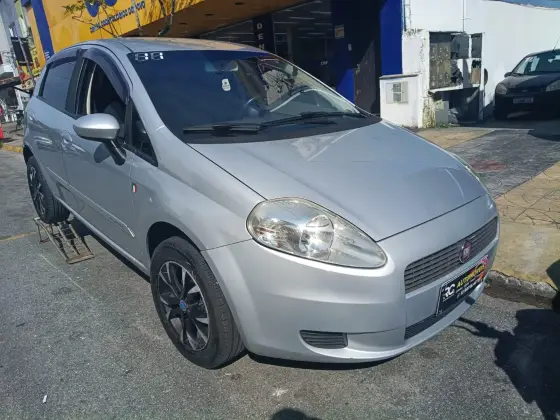 FIAT PUNTO 1.4 ATTRACTIVE 8V FLEX 4P MANUAL