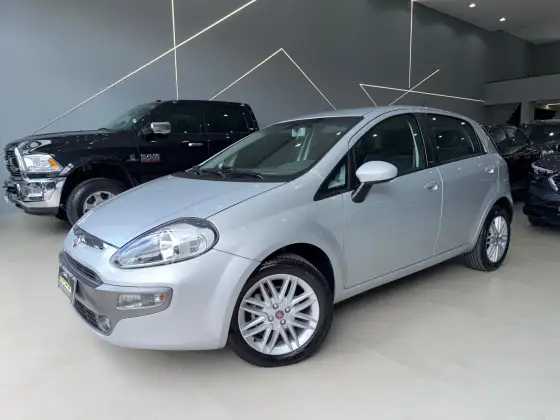 FIAT PUNTO 1.6 ESSENCE 16V FLEX 4P MANUAL