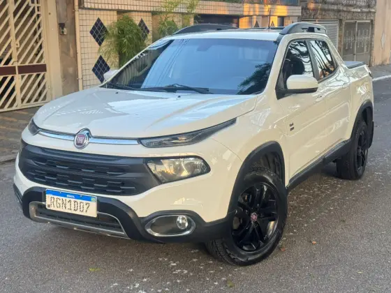 FIAT TORO 2.0 16V TURBO DIESEL FREEDOM 4WD AT9