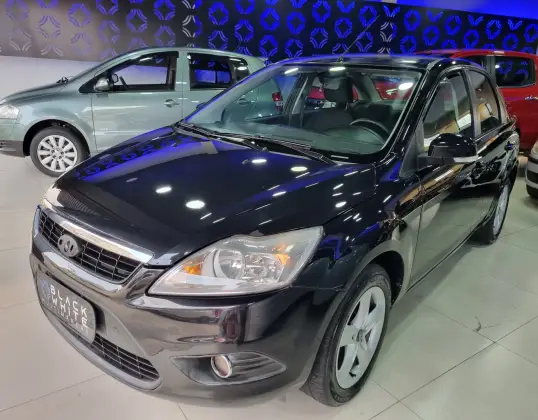 FORD FOCUS 2.0 GLX SEDAN 16V FLEX 4P MANUAL