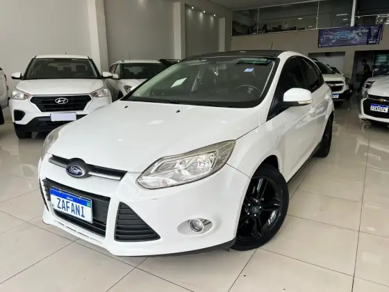FORD FOCUS 2.0 SE PLUS SEDAN 16V FLEX 4P AUTOMÁTICO
