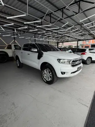 FORD RANGER 3.2 XLT 4X4 CD 20V DIESEL 4P AUTOMÁTICO