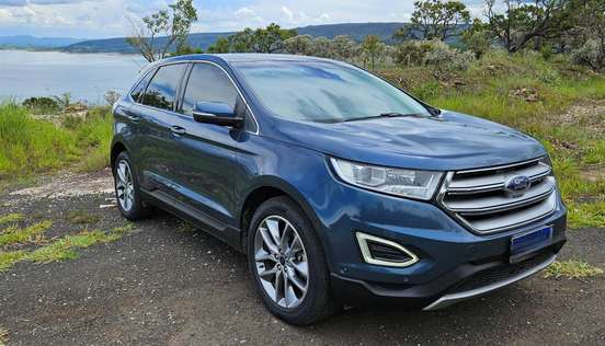 FORD-EDGE-2015