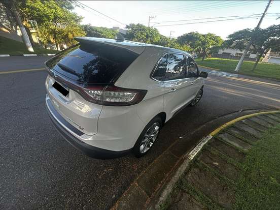 FORD-EDGE-2018