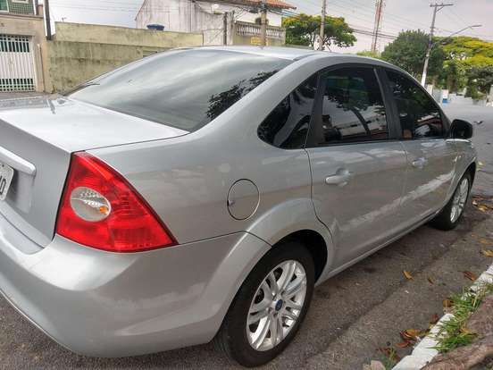FORD-FOCUS-2013