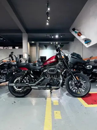 HARLEY-DAVIDSON SPORTSTER ROADSTER 