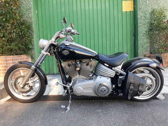 HARLEY-DAVIDSON-SOFTAIL ROCKER-2009