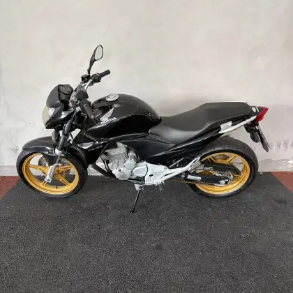 HONDA CB 300R 