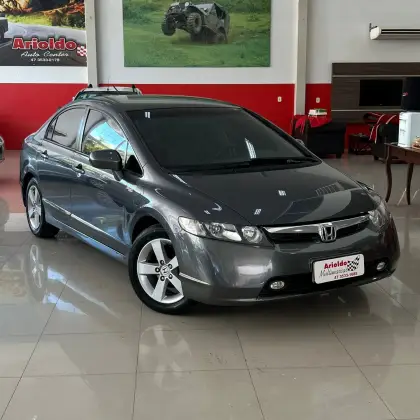 HONDA CIVIC 1.8 LXS 16V GASOLINA 4P AUTOMÁTICO HONDA CIVIC 1.8 LXS 16V GASOLINA 4P AUTOMÁTICO