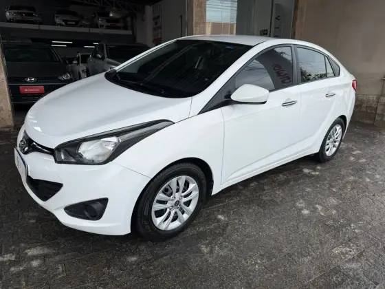 HYUNDAI HB20S 1.6 COMFORT PLUS 16V FLEX 4P AUTOMÁTICO HYUNDAI HB20S 1.6 COMFORT PLUS 16V FLEX 4P AUTOMÁTICO