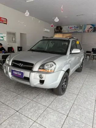 HYUNDAI TUCSON 2.0 MPFI GLS 16V 143CV 2WD GASOLINA 4P AUTOMÁTICO