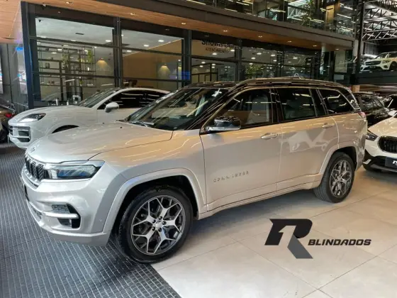 JEEP COMMANDER 2.0 TD380 TURBO DIESEL OVERLAND AT9 JEEP COMMANDER 2.0 TD380 TURBO DIESEL OVERLAND AT9