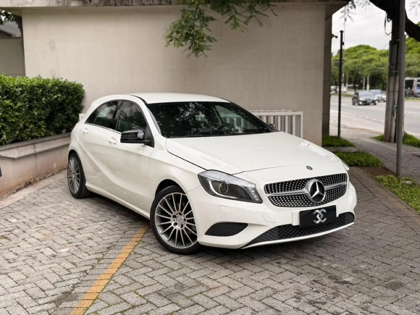 Mercedes-Benz A200